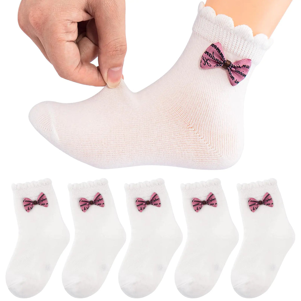 Adorable socks for baby in a 5-pack with ruffle and bow design